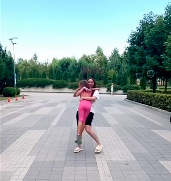 Самая драгоценная встреча, особенно три месяца спустя. Доча!